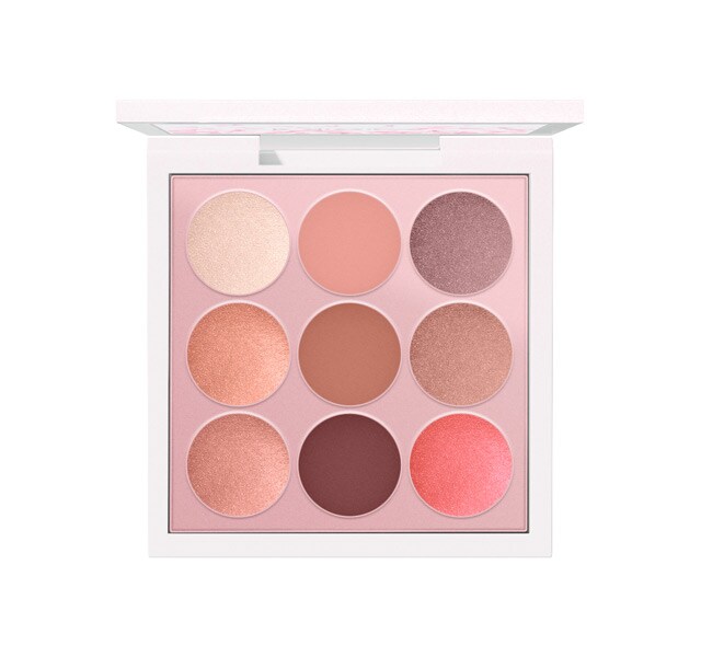 Eye Shadow x 9: Kabuki Doll Eye Shadow x 9: Kabuki Doll